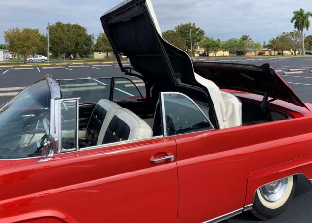 Lincoln Continental 1960 image number 6