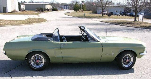 Ford Mustang 1967 image number 6