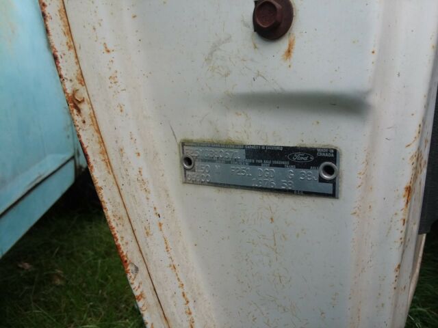 Ford F-250 1976 image number 1