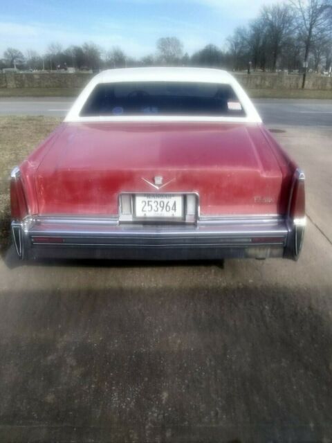 Cadillac DeVille 1977 image number 10