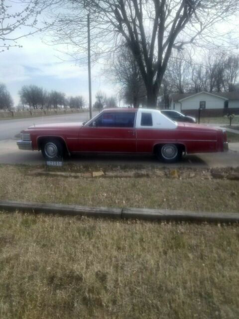 Cadillac DeVille 1977 image number 23