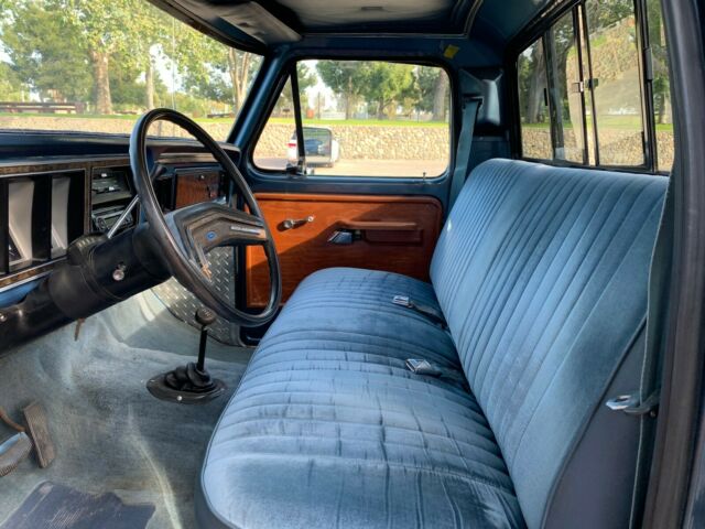 Ford F-250 1979 image number 34