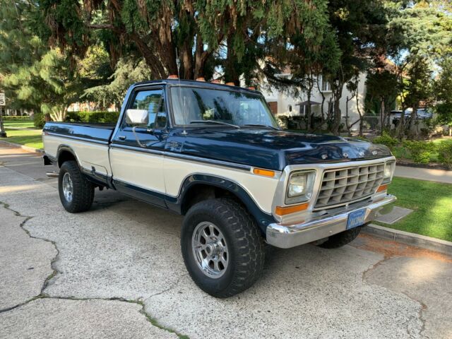 Ford F-250 1979 image number 4