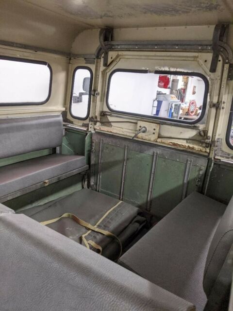 Land Rover Series 2a 1967 image number 2