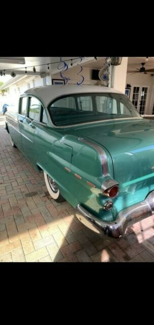 Pontiac Chieftain 1956 image number 5