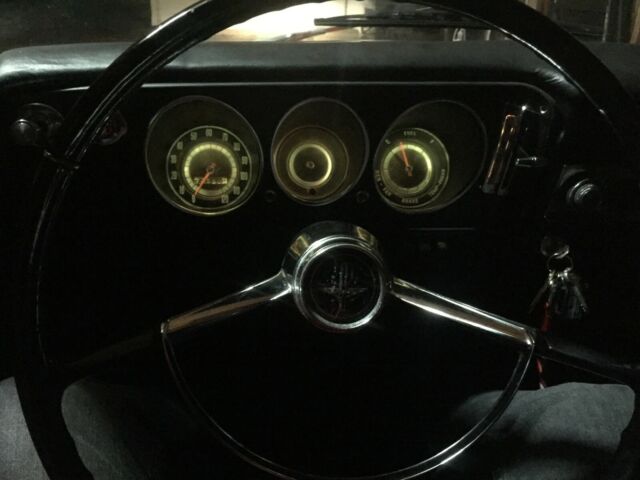 Chevrolet Corvair 1966 image number 4
