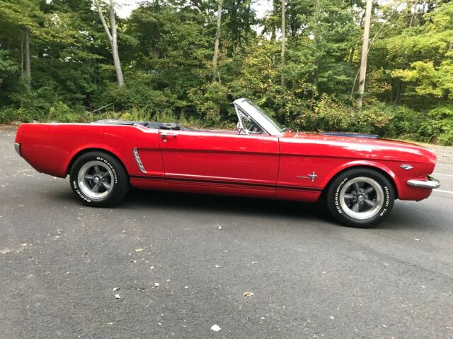 Ford Mustang 1965 image number 24