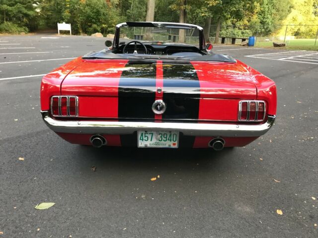 Ford Mustang 1965 image number 29