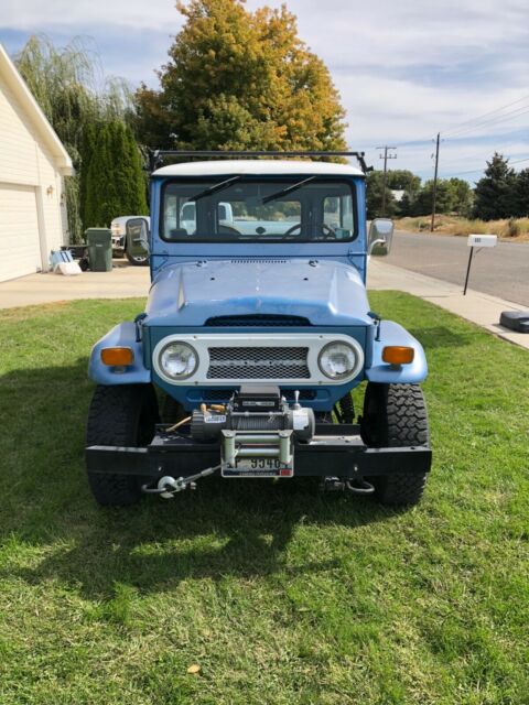 Toyota Land Cruiser 1970 image number 14