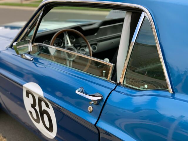Ford Mustang 1967 image number 3
