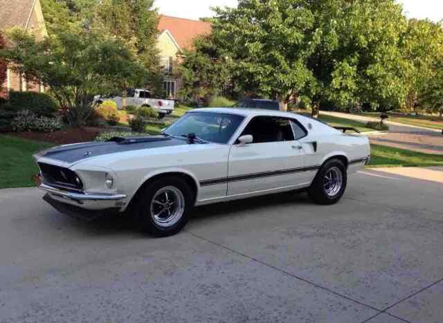 Ford Mustang Mach 1 1969 image number 13