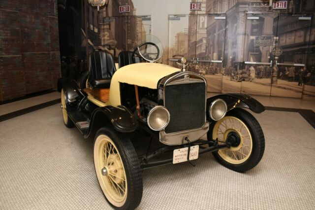 Ford Model T 1924 image number 0
