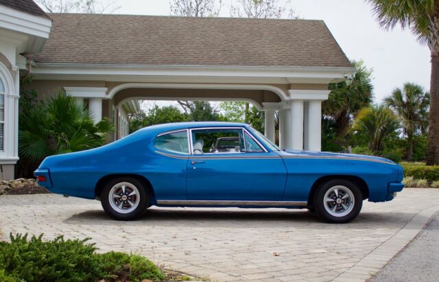 Pontiac Le Mans 1970 image number 10