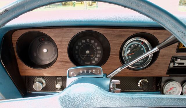 Pontiac Le Mans 1970 image number 17