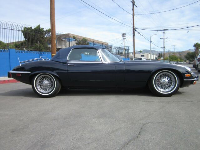 Jaguar E-Type 1974 image number 27