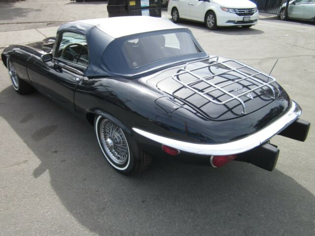 Jaguar E-Type 1974 image number 31