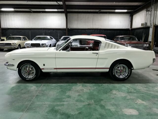 Ford Mustang 1965 image number 1