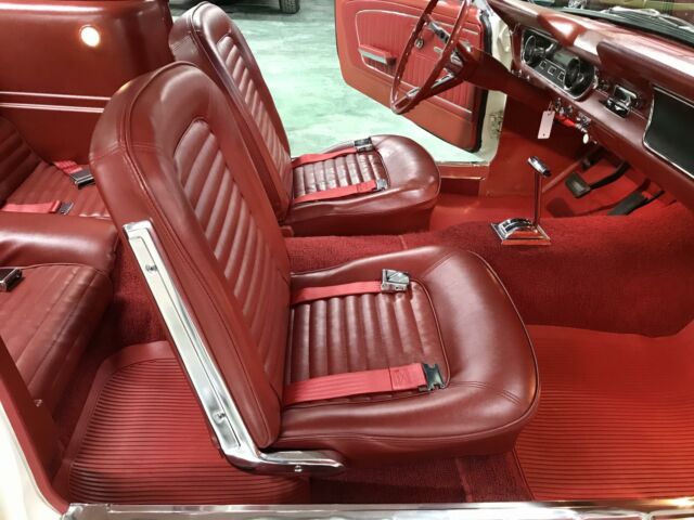 Ford Mustang 1965 image number 15