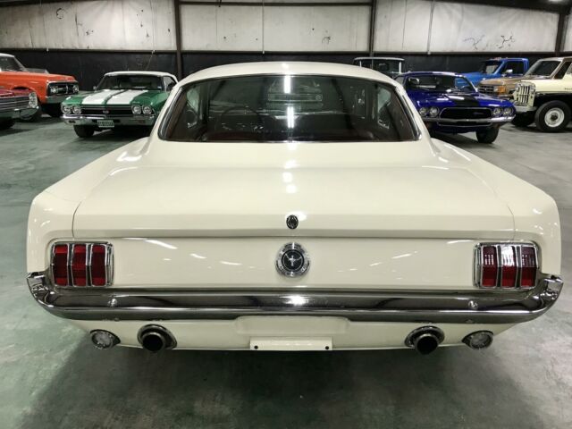 Ford Mustang 1965 image number 27