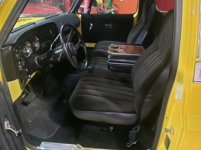 Chevrolet C-10 1976 image number 11