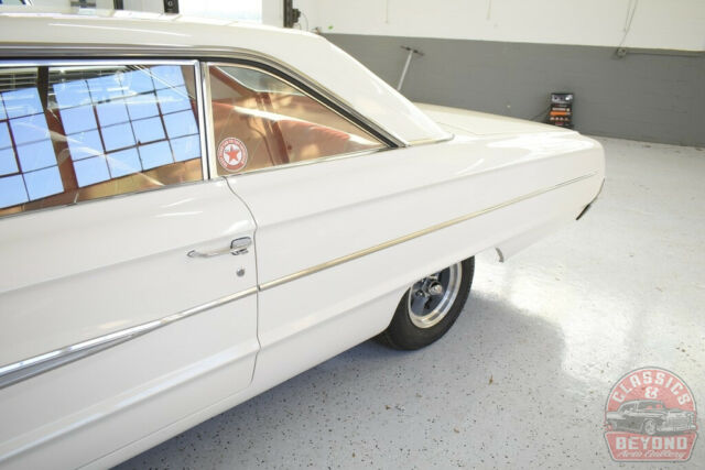 Ford Galaxie 1964 image number 30
