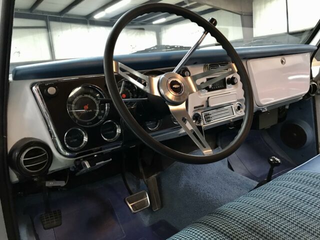 Chevrolet K20 1971 image number 13