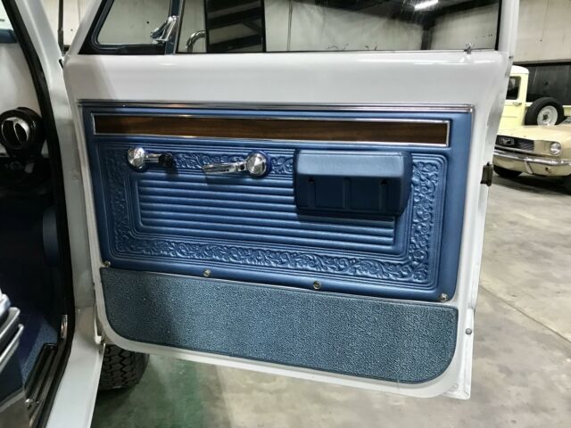 Chevrolet K20 1971 image number 14