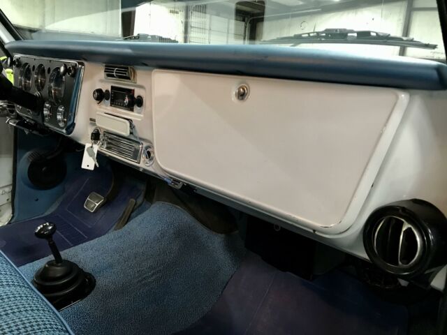 Chevrolet K20 1971 image number 16