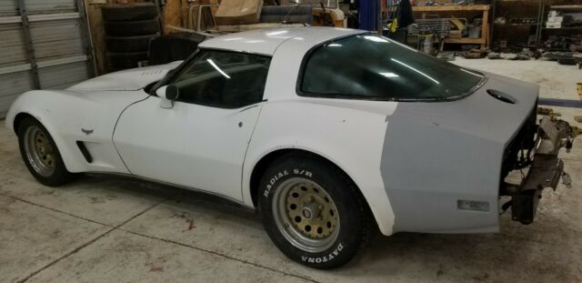 Chevrolet Corvette 1979 image number 20