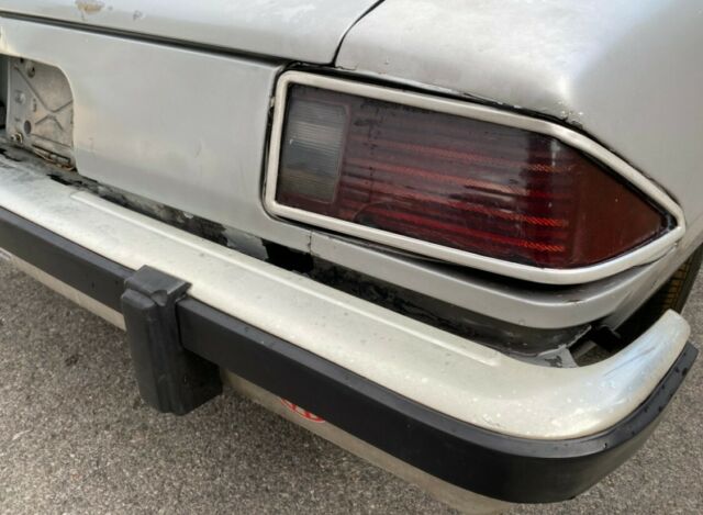 Chevrolet Camaro 1976 image number 16