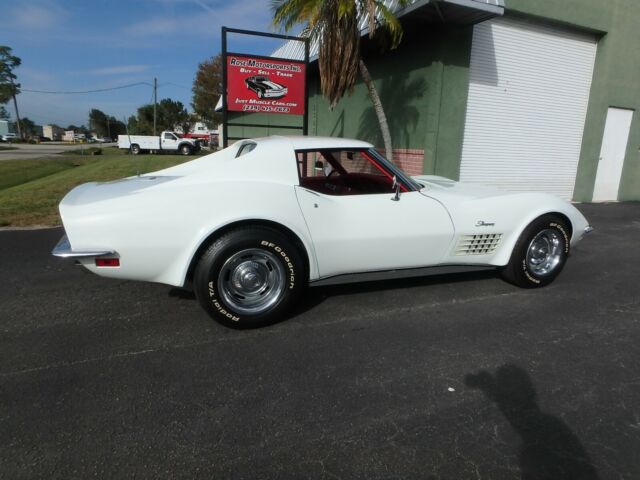 Chevrolet Corvette 1972 image number 18