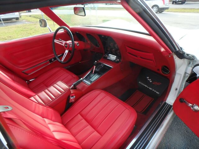Chevrolet Corvette 1972 image number 36