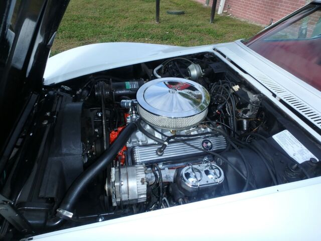 Chevrolet Corvette 1972 image number 38