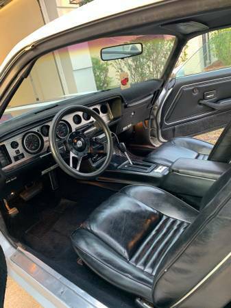 Pontiac Firebird 1978 image number 19