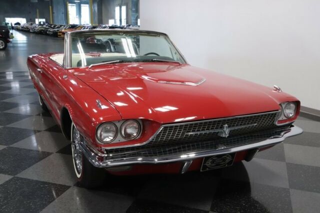 Ford Thunderbird 1966 image number 18