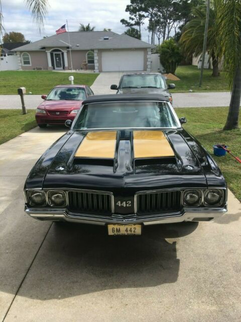 Oldsmobile 442 1970 image number 1