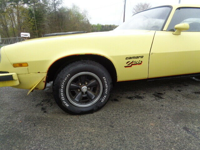Chevrolet Camaro 1977 image number 4