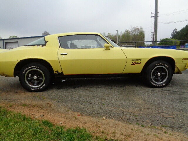 Chevrolet Camaro 1977 image number 7