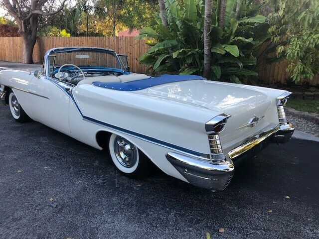 Oldsmobile Eighty-Eight 1957 image number 36