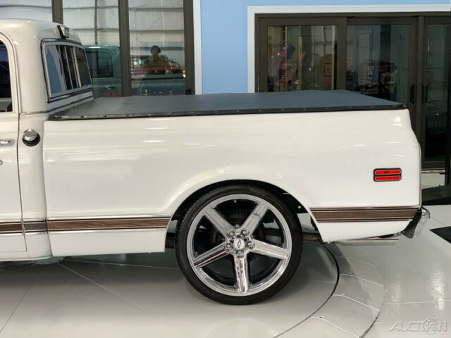 Chevrolet C10 Custom Deluxe 1972 image number 40