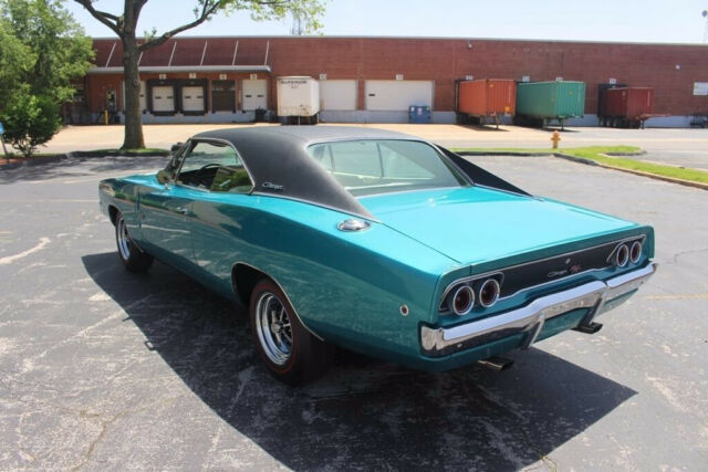 Dodge Charger 1968 image number 33