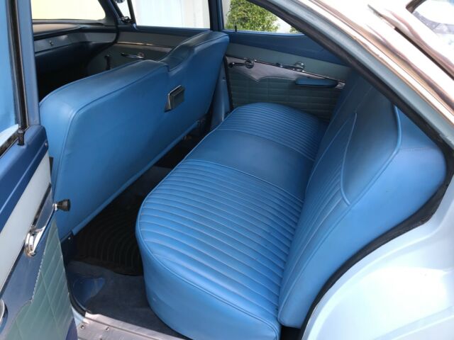 Ford Fairlane 1957 image number 4