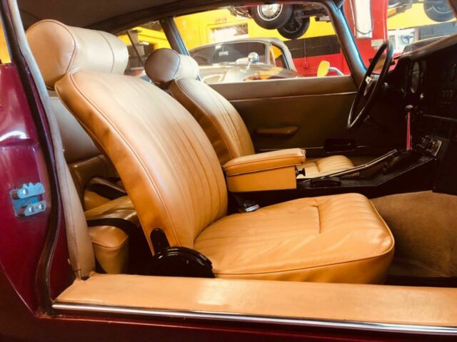 Jaguar E-Type 1971 image number 42