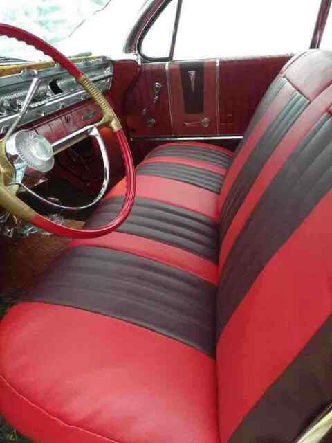 Pontiac Bonneville 1961 image number 22