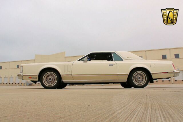 Lincoln Continental 1979 image number 31