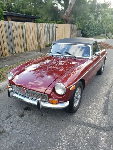 MG MGB 1974 image number 30