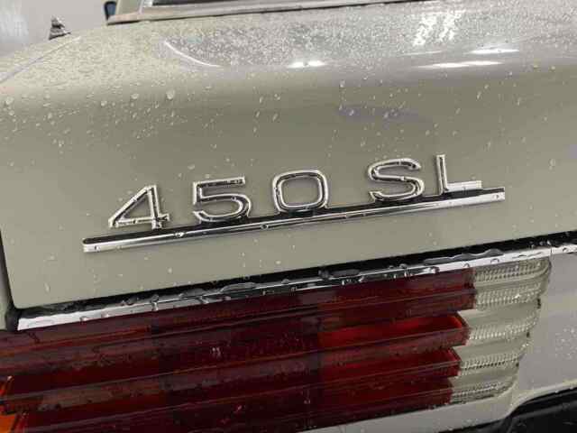 Mercedes-Benz 450SL 1977 image number 23
