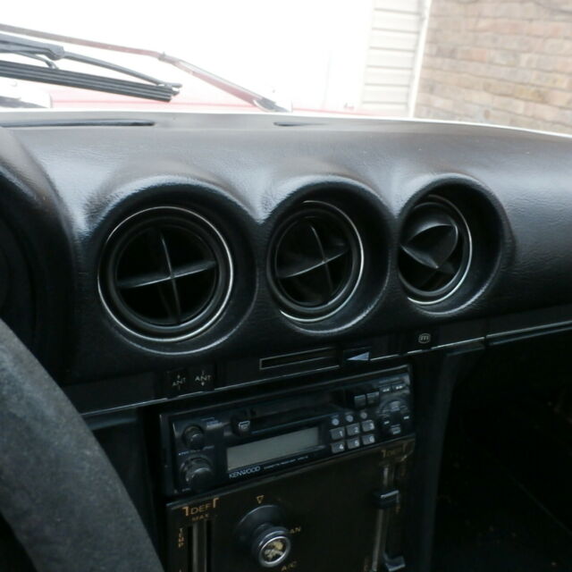 Mercedes-Benz SL-Class 1976 image number 14