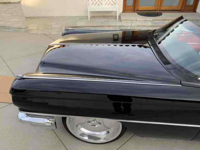 Cadillac DeVille Convertible 1964 image number 4