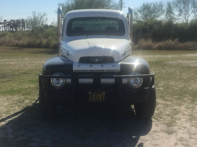 Ford F-250 1952 image number 1